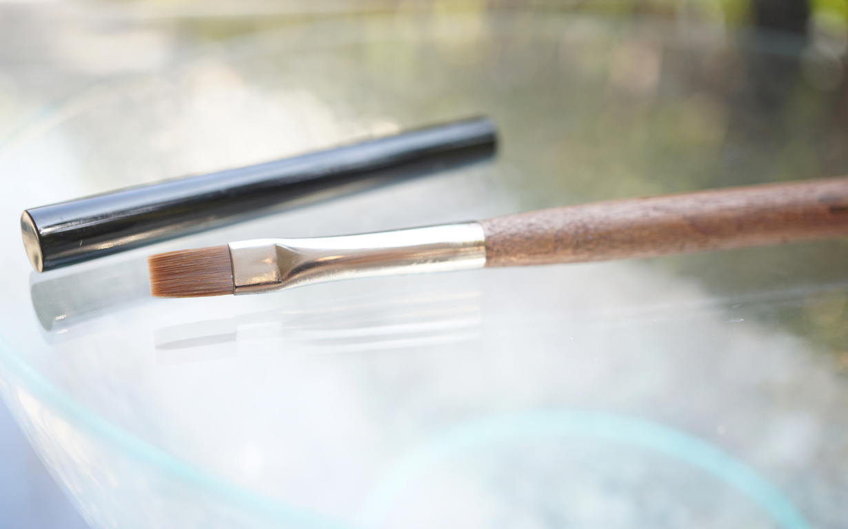 グラデマスター筆【ネイルブラシ】ムラ無くグラデーションネイルを塗る グラデマスター筆【ネイルブラシ】ムラ無くグラデーションネイルを塗る